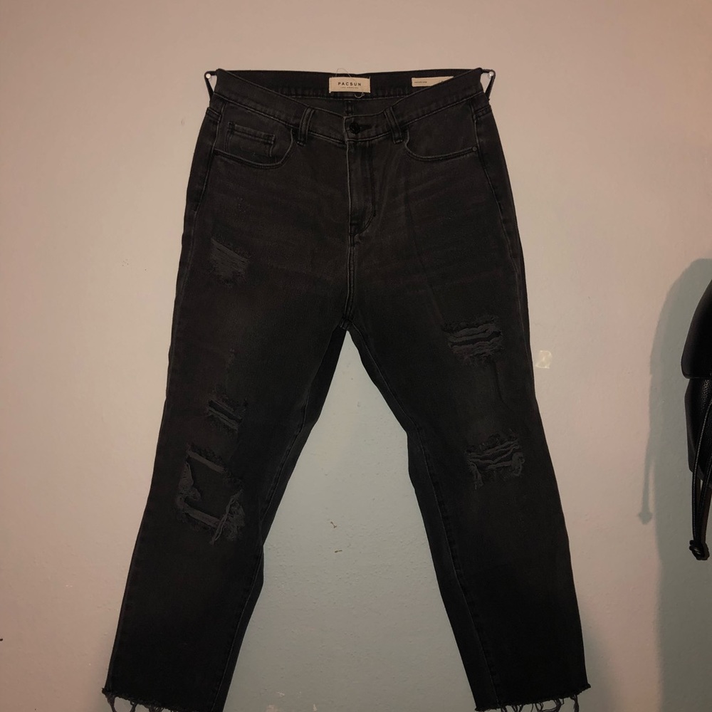 black distressed mom jeans